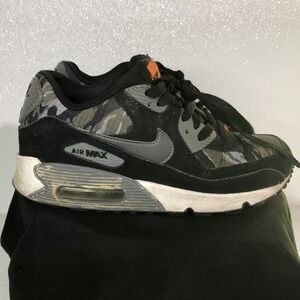 Nike Air‎ Max Gray Camo  5.5 Y